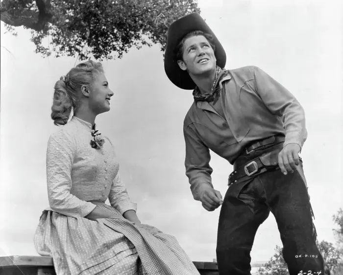 Framed Print : Shirley Jones And Gordon MacRae In Oklahoma! Framed Print : Shirley Jones And Gordon MacRae In Oklahoma!
