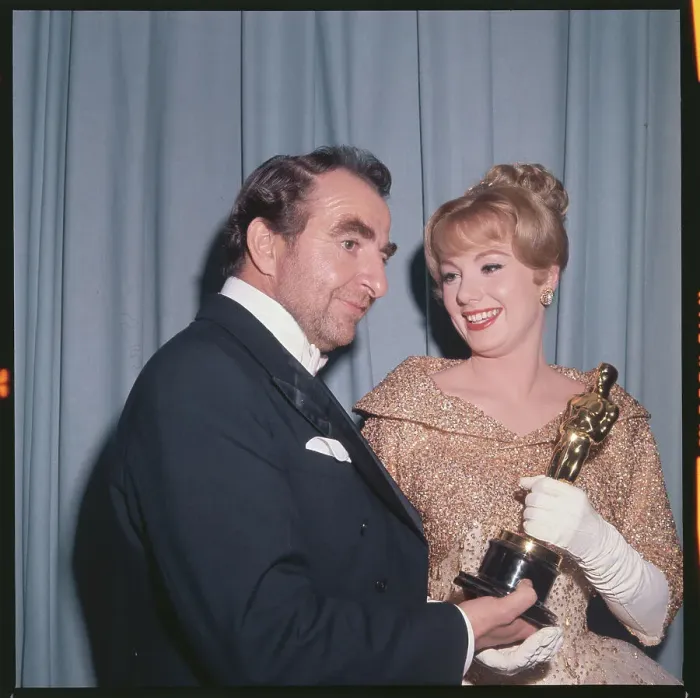 Framed Print : Shirley Jones and Hugh Griffith Framed Print : Shirley Jones and Hugh Griffith