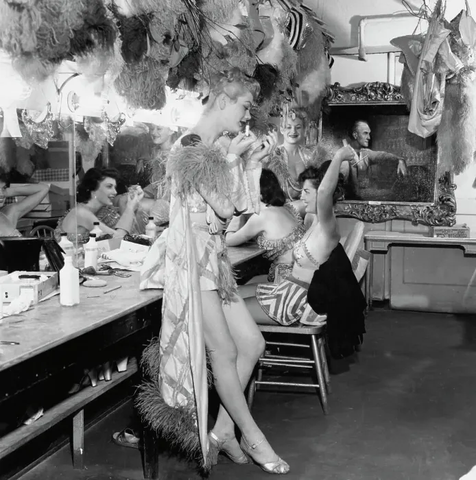 Framed Print : Showgirls Getting Ready For Their Routine Framed Print : Showgirls Getting Ready For Their Routine