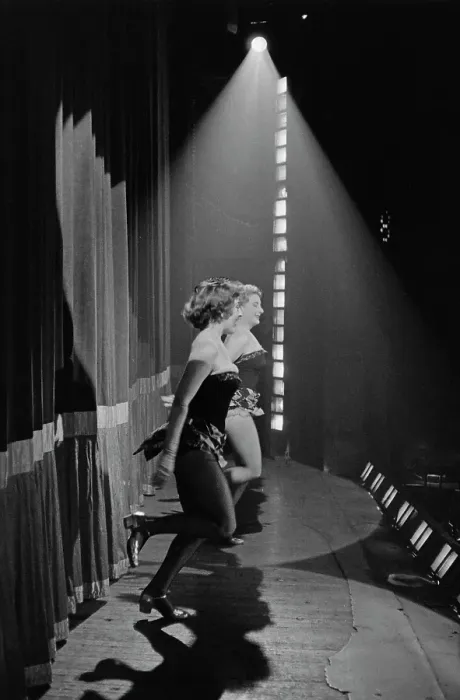 Framed Print : Showgirls On Stage, 1955 Framed Print : Showgirls On Stage, 1955
