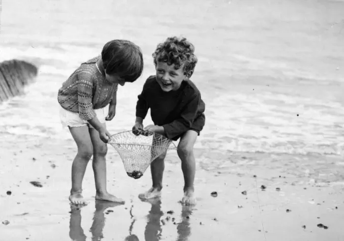 Framed Print : Shrimping. 2nd July 1926: A couple of kids shrimping whilst on holiday Framed Print : Shrimping. 2nd July 1926: A couple of kids shrimping whilst on holiday