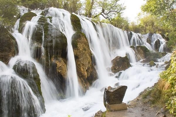 Shuzheng waterfall, JiuZhaiGou national park, SiChuan, China