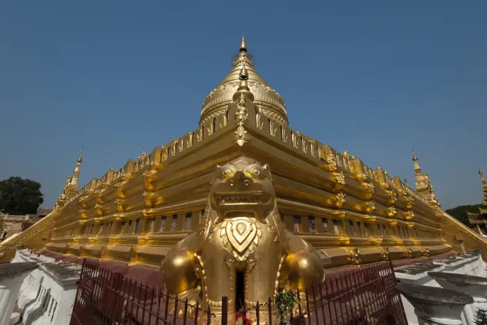 Framed Print : Shwezigon pagoda, Bagan Framed Print : Shwezigon pagoda, Bagan