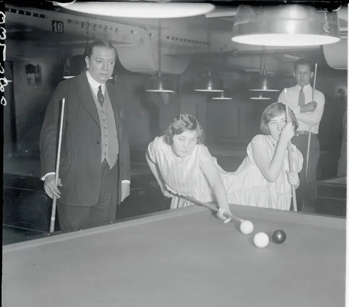 Framed Print : Siamese Sisters Playing Pool Framed Print : Siamese Sisters Playing Pool