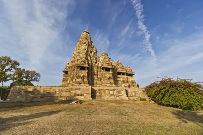 Framed Print : Sideview of Kandariya Mahadeva Temple, Khajuraho, Chhatarpur District, Madhya Pradesh, India Framed Print : Sideview of Kandariya Mahadeva Temple, Khajuraho, Chhatarpur District, Madhya Pradesh, India