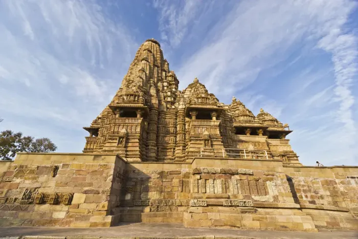 Framed Print : Sideview of Kandariya Mahadeva Temple, Khajuraho, Chhatarpur District, Madhya Pradesh, India Framed Print : Sideview of Kandariya Mahadeva Temple, Khajuraho, Chhatarpur District, Madhya Pradesh, India