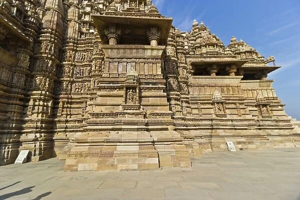 Sideview of Kandariya Mahadeva Temple, Khajuraho, Chhatarpur District, Madhya Pradesh, India