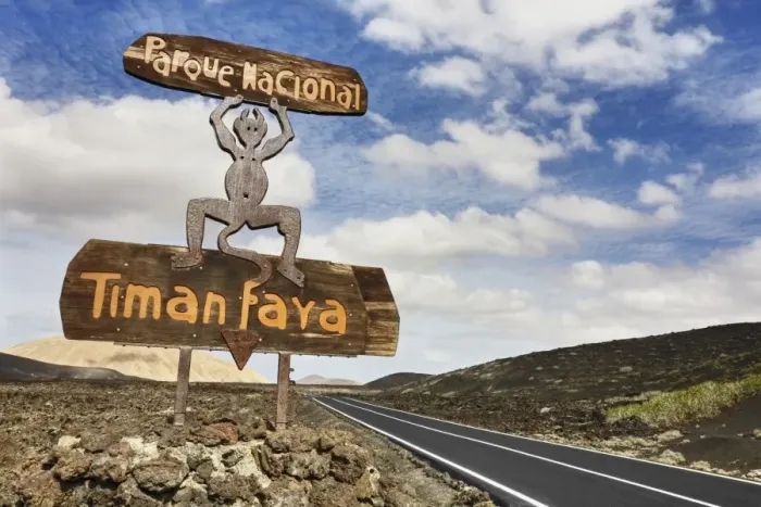 Framed Print : Sign for Timanfaya National Park, Lanzarote, Canary Islands, Spain, Europe Framed Print : Sign for Timanfaya National Park, Lanzarote, Canary Islands, Spain, Europe