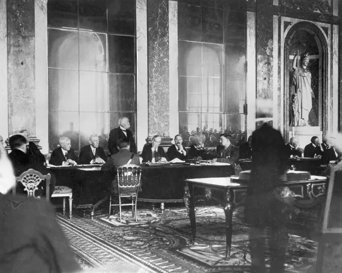 Framed Print : Signing of the Treaty of Versailles in 1919