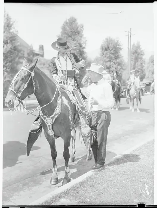 Framed Print : Sil Spaulding and Will Rogers at Spanish Celebration Framed Print : Sil Spaulding and Will Rogers at Spanish Celebration