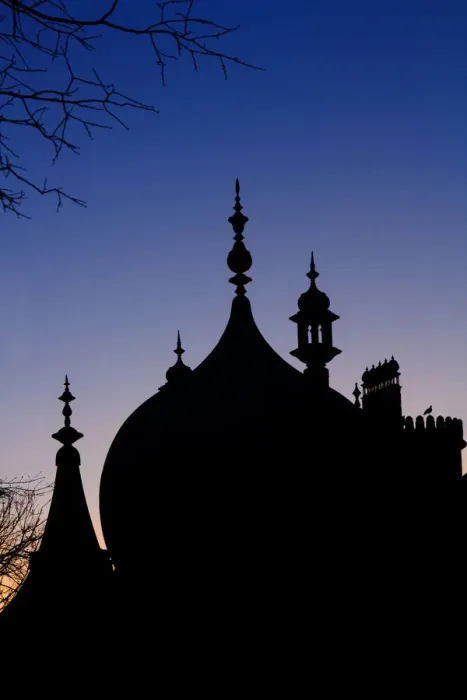 Framed Print : Silhouette Brighton Pavilion Framed Print : Silhouette Brighton Pavilion