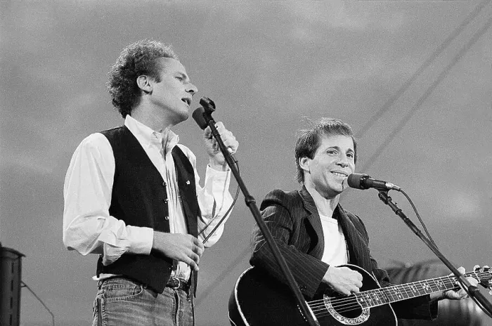 Framed Print : Simon and Garfunkel Performing on Stage Framed Print : Simon and Garfunkel Performing on Stage