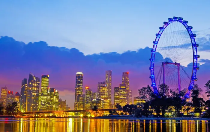 Framed Print : Singapore skyline and the Singapore Flyer at dusk Framed Print : Singapore skyline and the Singapore Flyer at dusk