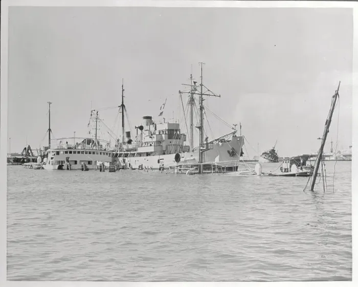 Framed Print : Sinking Ships Framed Print : Sinking Ships