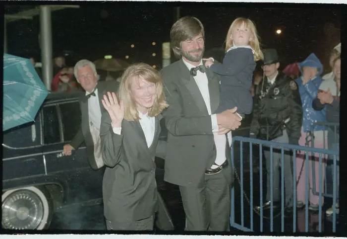 Framed Print : Sissy Spacek Waving with Her Husband and Daughter Framed Print : Sissy Spacek Waving with Her Husband and Daughter