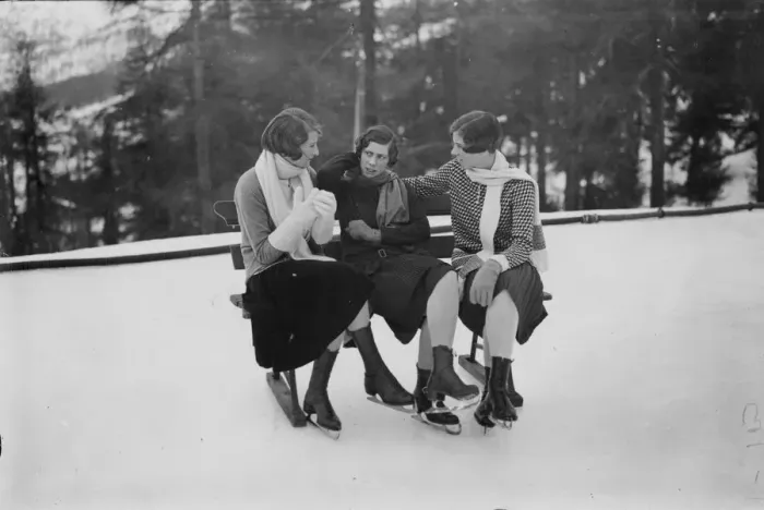 Framed Print : Skaters. 9th January 1928: Miss Vera Hill-Cole, Miss Beryl Mobbs Framed Print : Skaters. 9th January 1928: Miss Vera Hill-Cole, Miss Beryl Mobbs