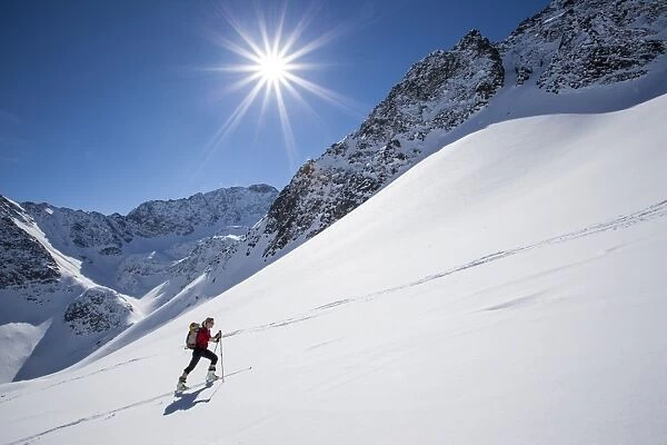 Ski tour walker to the Steintalspitzen summits, Stubai Alps, Kuhtai, Tyrol, Austria