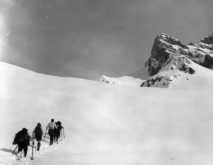 Framed Print : Ski Trekking Framed Print : Ski Trekking
