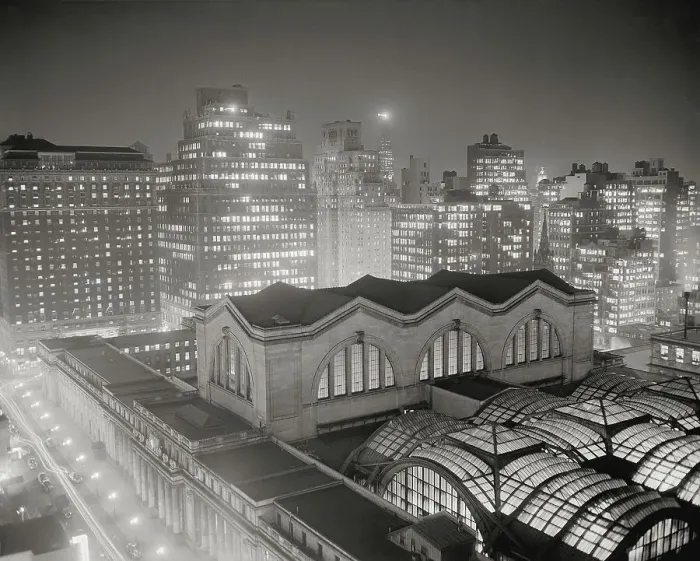 Framed Print : Skyline of Manhattan with Pennsylvania Station Area Framed Print : Skyline of Manhattan with Pennsylvania Station Area