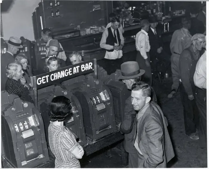 Framed Print : Slot Machines in a Las Vegas Bar