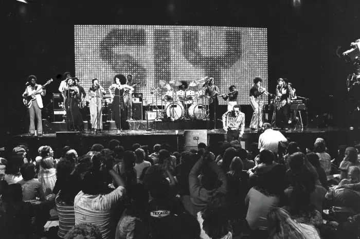 Framed Print : Sly And The Family Stone On The Midnight Special Framed Print : Sly And The Family Stone On The Midnight Special