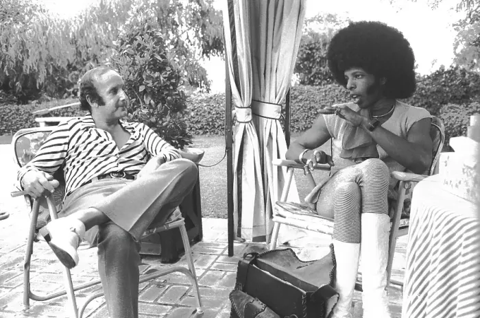 Framed Print : Sly Stone And Clive Davis Portrait Session Framed Print : Sly Stone And Clive Davis Portrait Session