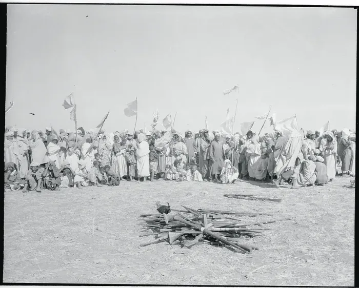 Framed Print : Smaala Tribe Surrendering Their Arms Framed Print : Smaala Tribe Surrendering Their Arms