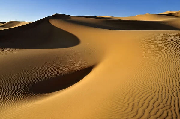 Small erg or sand dunes near Tehenadou, Adrar nAhnet, Algeria, Sahara, North Africa