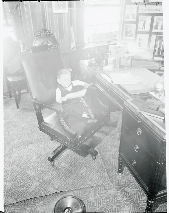 Framed Print : Smallest Man Reading a Telegram Framed Print : Smallest Man Reading a Telegram