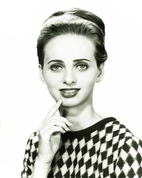 Framed Print : Smiling woman posing in studio, (B&W), (Close-up), (Portrait) Framed Print : Smiling woman posing in studio, (B&W), (Close-up), (Portrait)