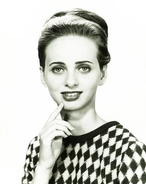 Smiling woman posing in studio, (B&W), (Close-up), (Portrait)