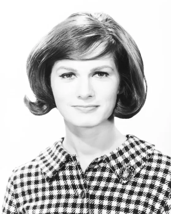 Framed Print : Smiling young woman, (B&W), portrait Framed Print : Smiling young woman, (B&W), portrait