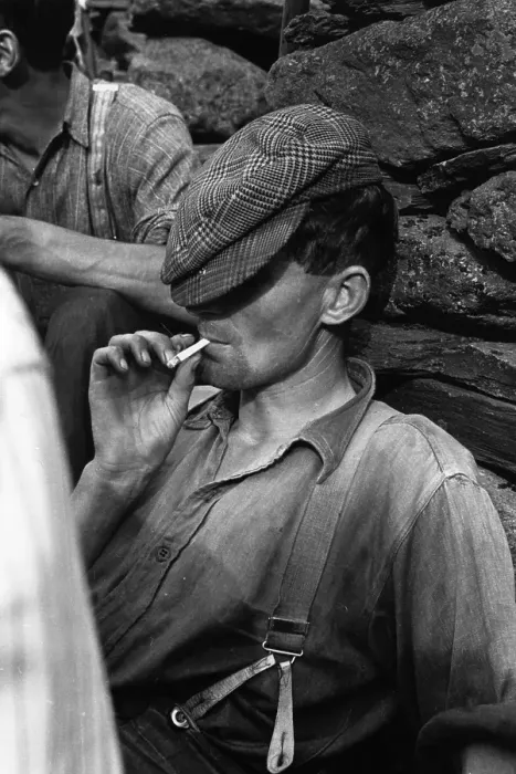 Framed Print : Smoking Shearer Framed Print : Smoking Shearer