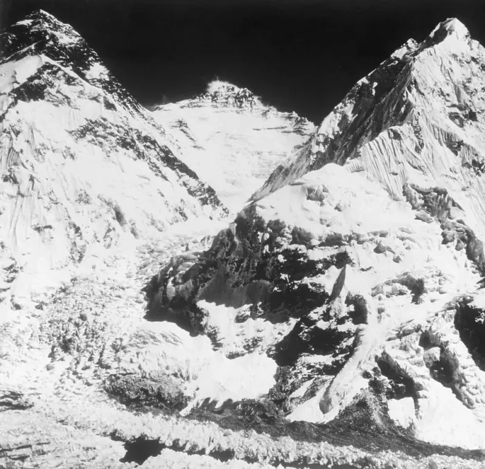 Framed Print : Snow Covered Mount Everest Framed Print : Snow Covered Mount Everest
