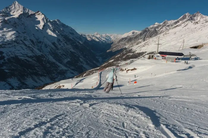 Framed Print : Snow ski track at Riffelberg, Zermatt Framed Print : Snow ski track at Riffelberg, Zermatt