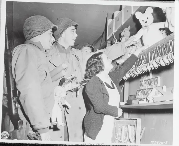 Framed Print : Soldiers Christmas Shopping