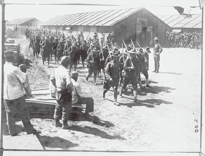 Framed Print : US Soldiers Marching in 1917 Framed Print : US Soldiers Marching in 1917