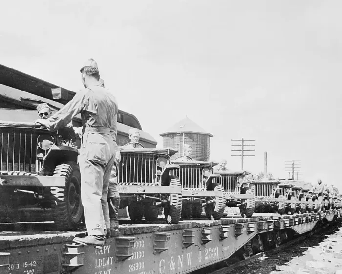 Framed Print : Soldiers Piling Into Jeeps Framed Print : Soldiers Piling Into Jeeps
