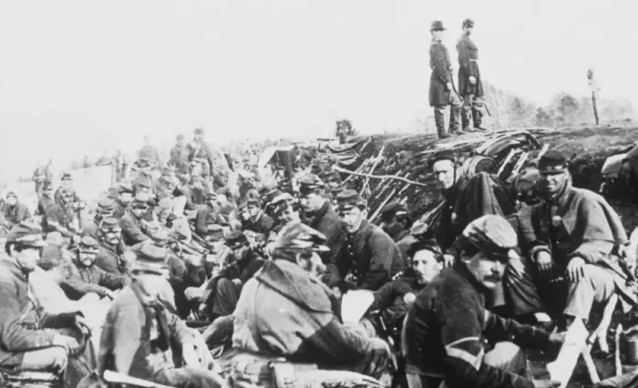 Framed Print : Soldiers in trenches Framed Print : Soldiers in trenches