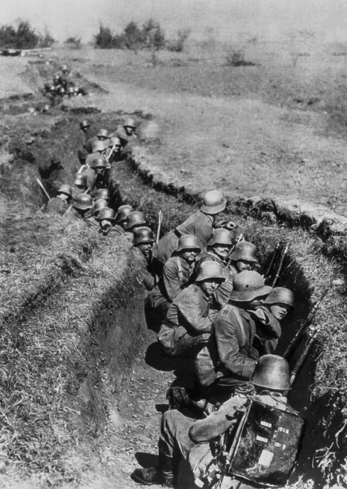 Framed Print : Soldiers Waiting in Ditches