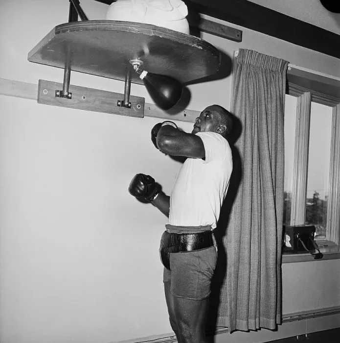 Framed Print : Sonny Liston Shown Punching Speed Bag Framed Print : Sonny Liston Shown Punching Speed Bag