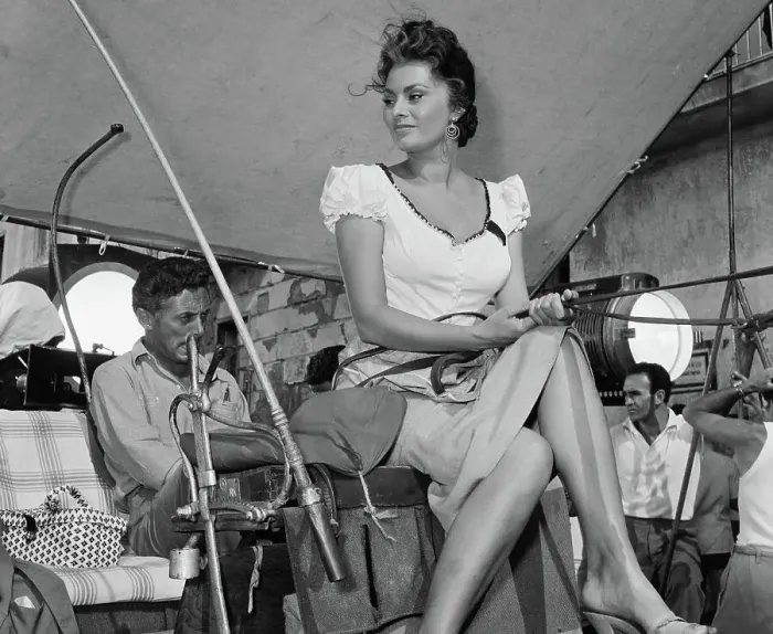 Framed Print : Sophia Loren in Position for Wagon Scene Framed Print : Sophia Loren in Position for Wagon Scene