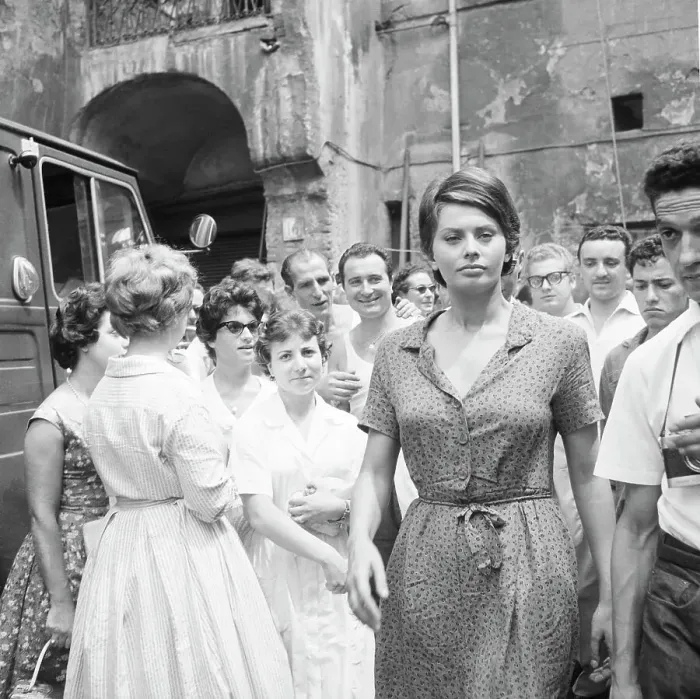 Framed Print : Sophia Loren on Set of La Ciociara Framed Print : Sophia Loren on Set of La Ciociara