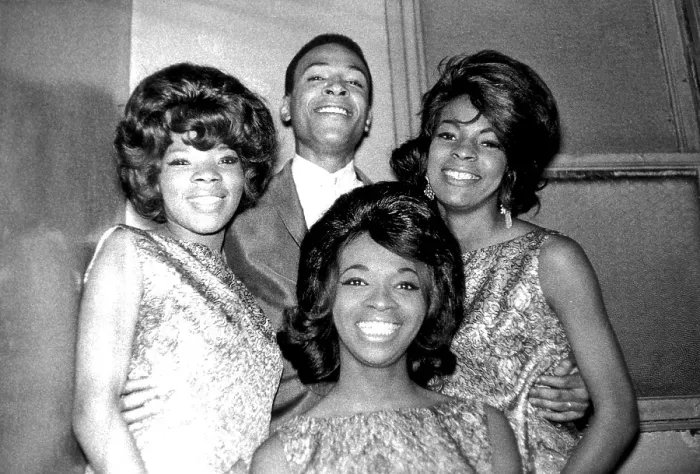 Framed Print : Soul Singers Backstage At The Apollo Framed Print : Soul Singers Backstage At The Apollo