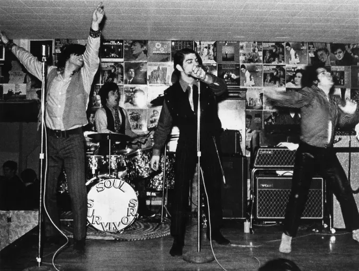 Framed Print : The Soul Survivors Live Framed Print : The Soul Survivors Live