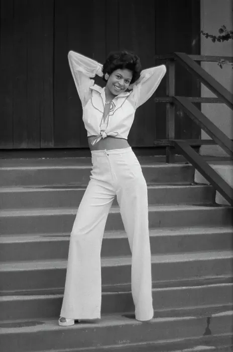 Framed Print : Soul Train Dancer Fashion Shoot Framed Print : Soul Train Dancer Fashion Shoot