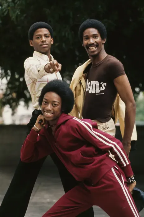Framed Print : Soul Train Dancers Framed Print : Soul Train Dancers