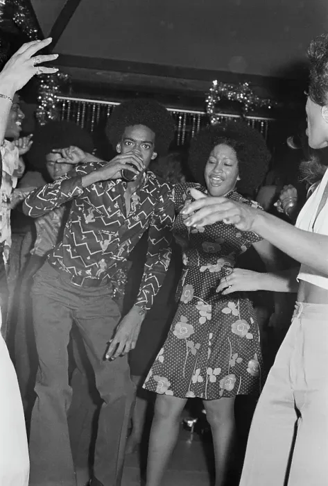 Framed Print : Soul Train Dancers