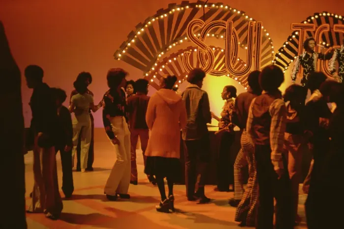 Framed Print : Soul Train Line Show