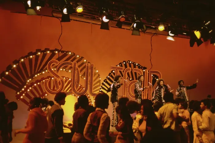Framed Print : Soul Train Line Show